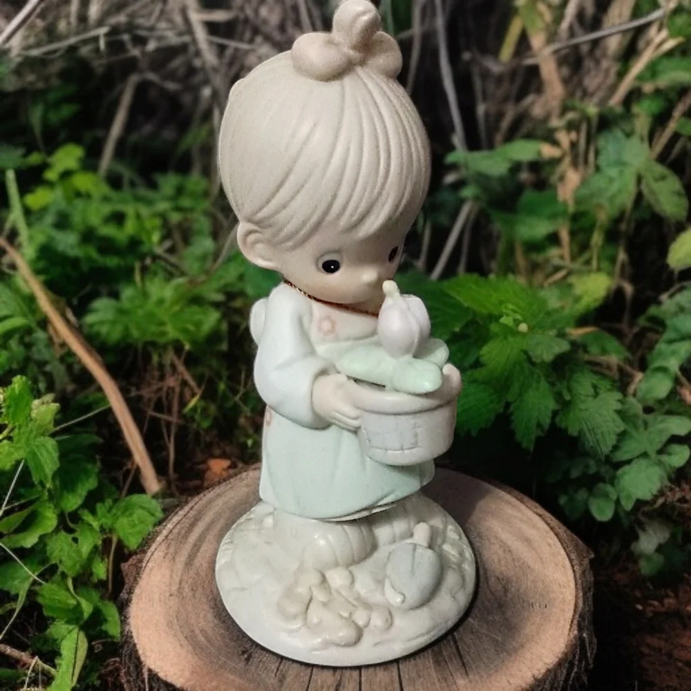 Vintage‎ Precious Moments Figure Calendar Girls May Enesco Girl Holding Flower